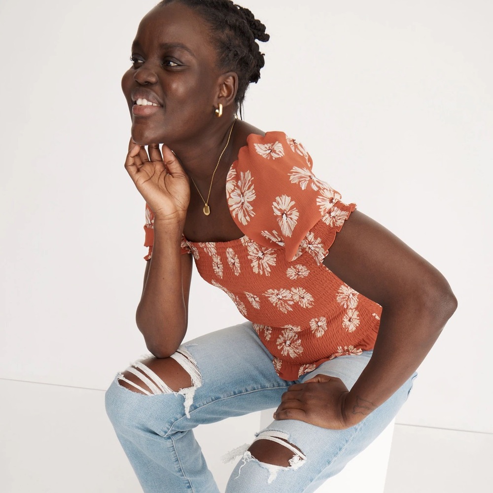 Madewell Georgette Lucie Puff-Sleeve Smocked Floral Bodice Top in ‘Moody Blooms’